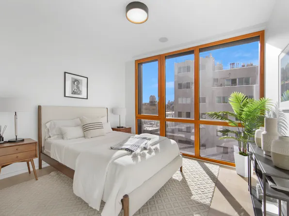 224 North Sixth Street image 7 of 13