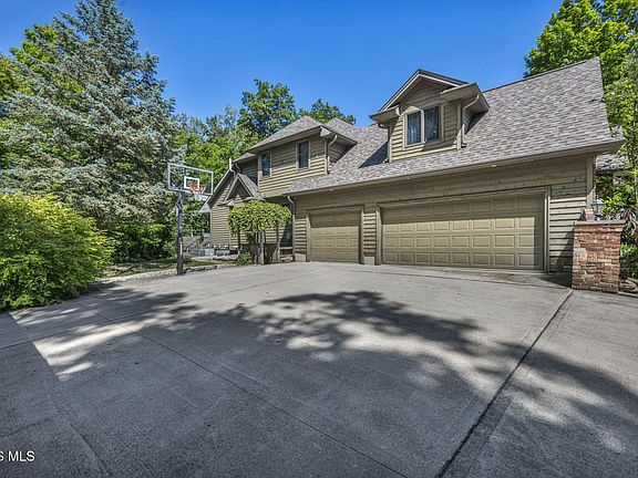 4th image of 5500 Brookview Ln