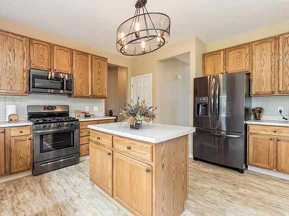 4th image of 7595 Eagle Trace Dr