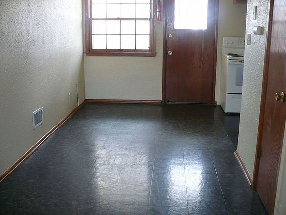 4th image of 8665 W Fond Du Lac Ave