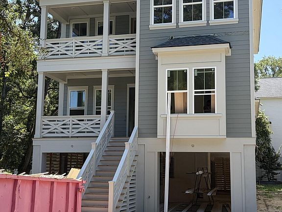 3rd image of 3725 Zacoma Dr