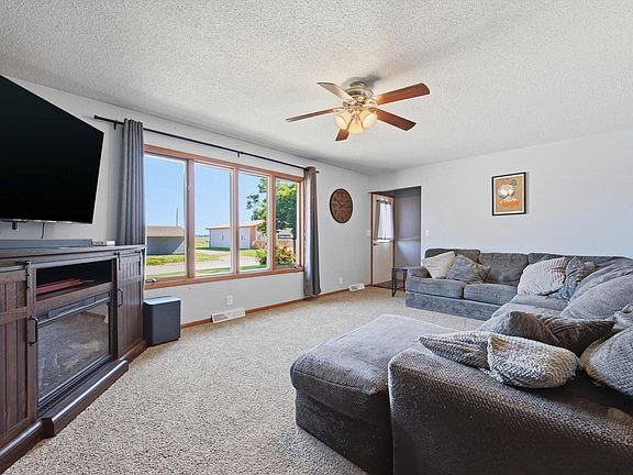 5th image of 1106 Morningside Dr