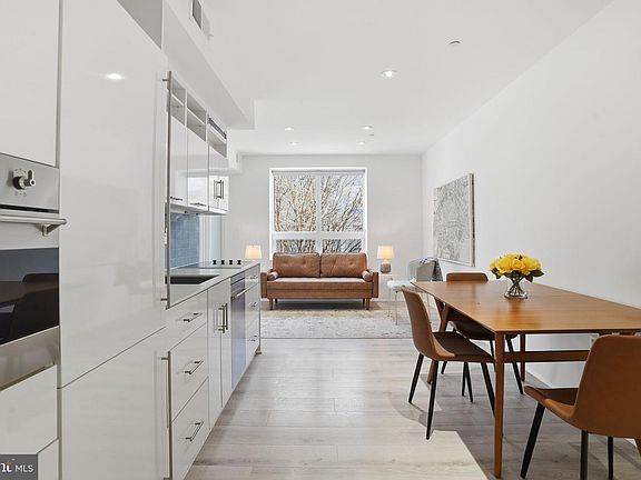 2nd image of 2424 17th St NW APT 101