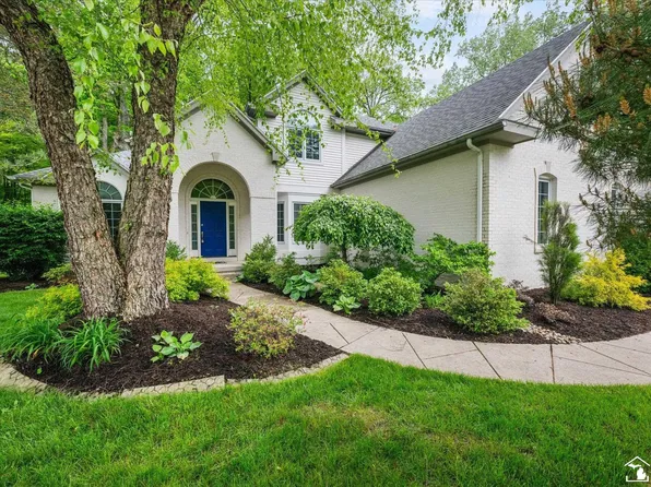 4090 Deerfield Woods Dr, Lambertville, MI 48144