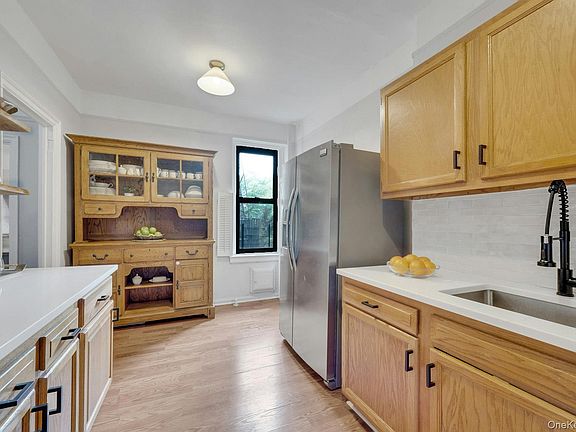 5th image of 43 Calton Road #2M