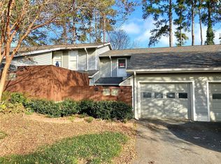 4946 Meadow Ln, Roswell, GA 30068