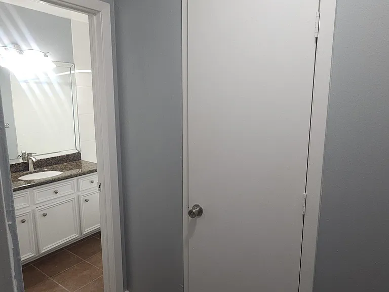 2233 Welch St #5 — Photo 8