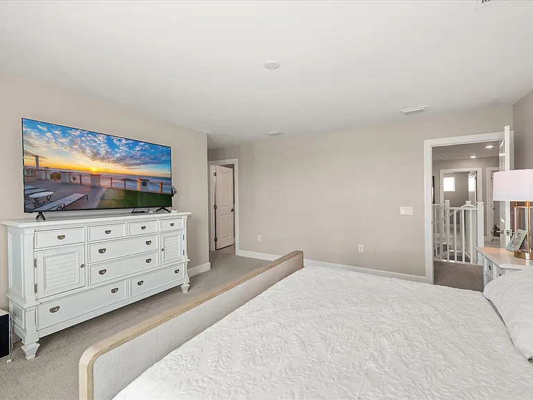 15660 Northridge Rd — Photo 27