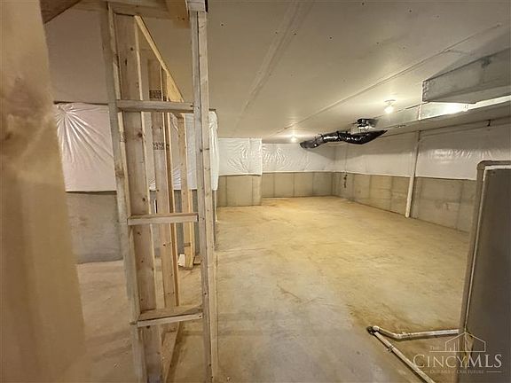 4th image of 106 Woodcreek Ln