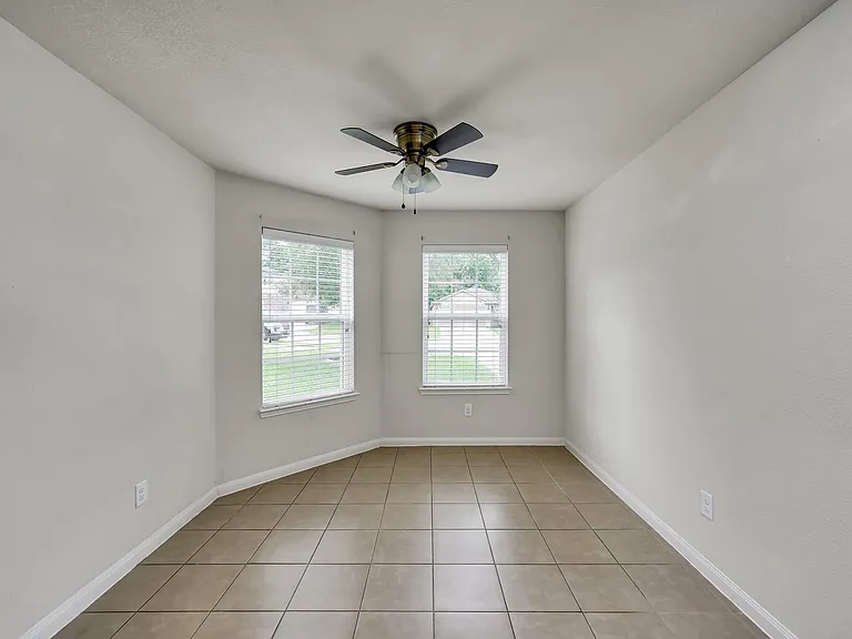 7527 Fettle Ln — Photo 11