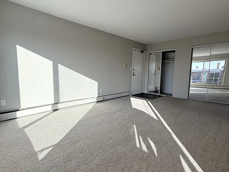 Parkview Apartments — Photo 15