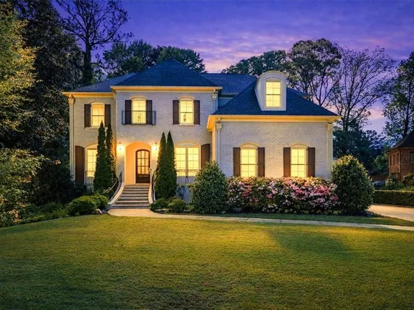 4815 Kitty Hawk Dr NE, Atlanta, GA 30342