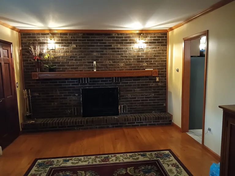74 Roosevelt St — Photo 2
