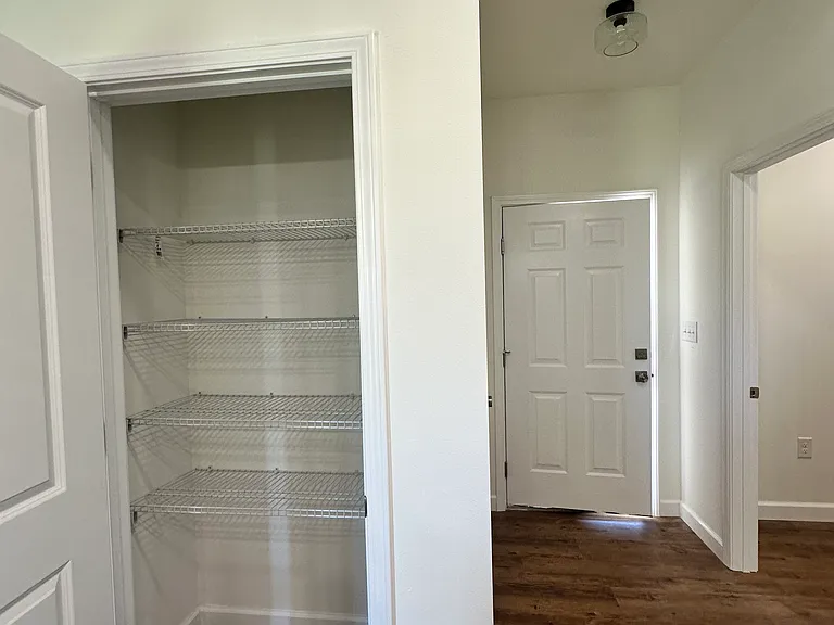 8641 Lockridge Rd — Photo 19