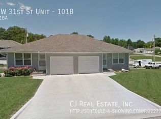 304 W 31st St UNIT 101B, Higginsville, MO 64037