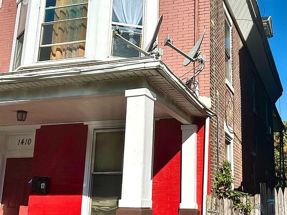 4th image of 1410 State St