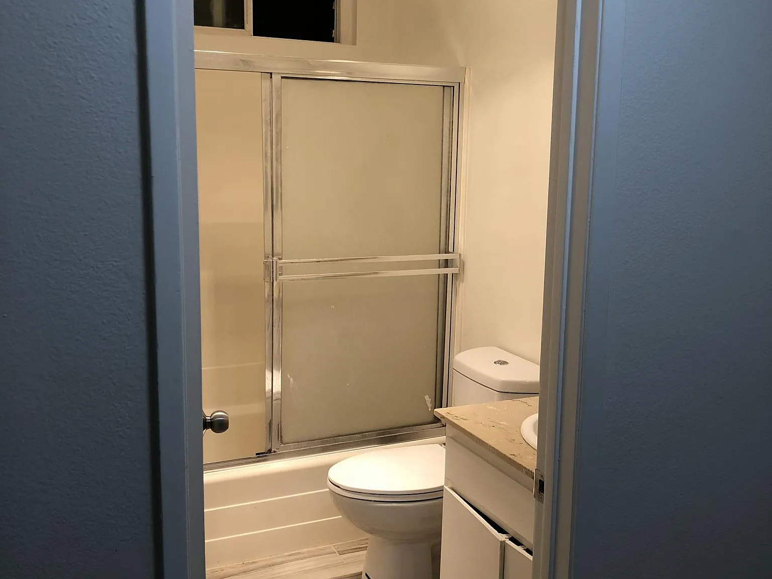 3 bed, 2.5 bath, 1350 sqft, $3,495 — Photo 4