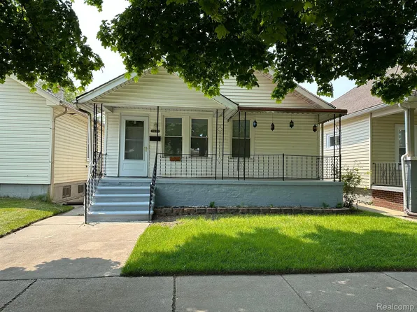 2837 Roulo St, Dearborn, MI 48120