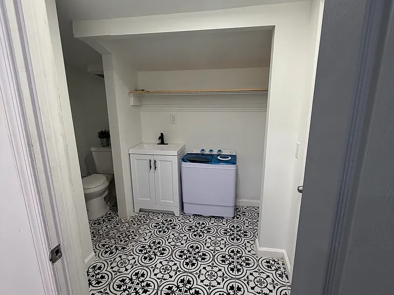 1404 N 6th St #1 — Photo 3