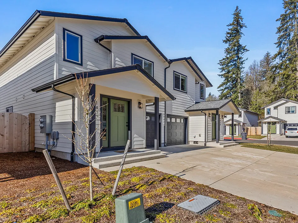 Santiam Canyon Luxury Townhomes