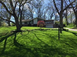 1078 Blackburn Dr, Inverness, IL 60067