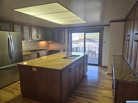 4th image of 13 N Crestway Dr