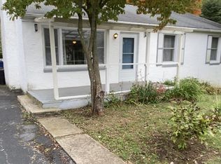 225 Peck Dr, Coatesville, PA 19320