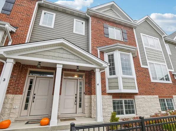 408 N Cass Ave #4, Westmont, IL 60559