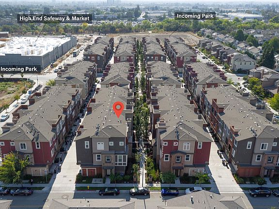 2nd image of 1495 Lee Pl