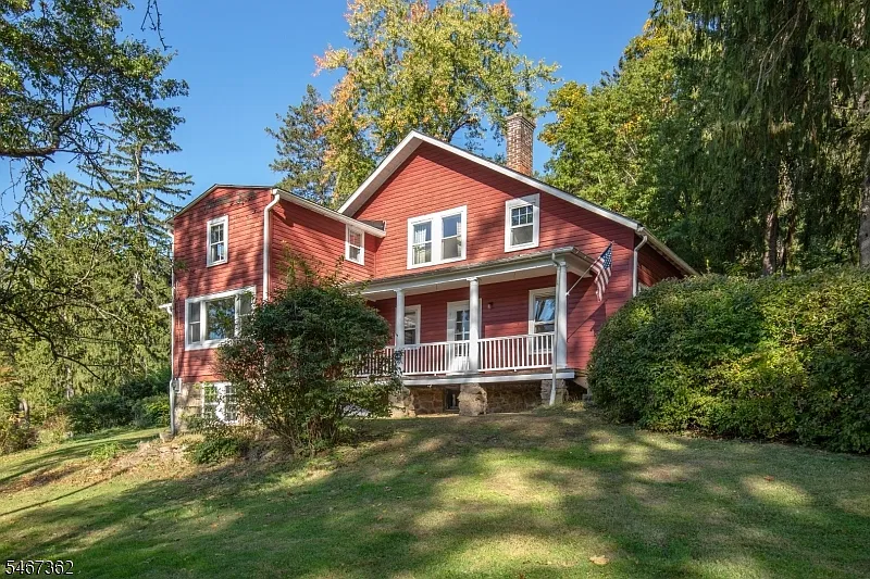 2 bed, 1.5 bath, $3,750 — Photo 1
