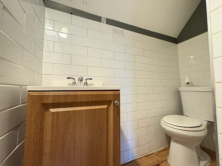 176 Garfield Ave #1 — Photo 6