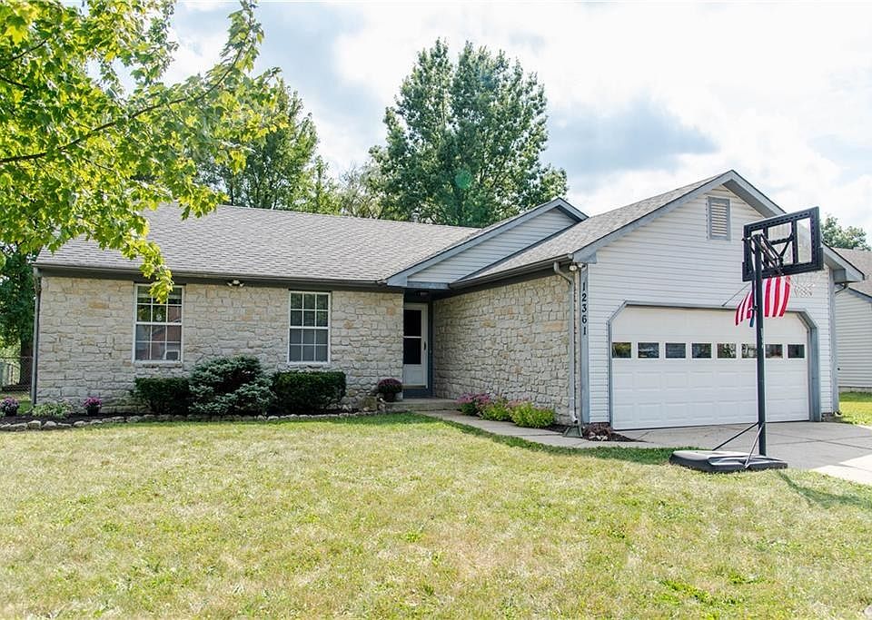 1st image of 12361 Cobblestone South Dr