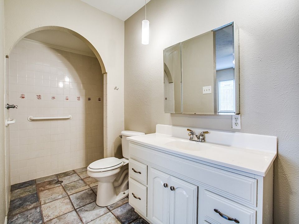 1st image of 5048 Ashlock Dr