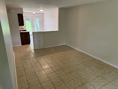 1st image of 212 Hillside Dr #B