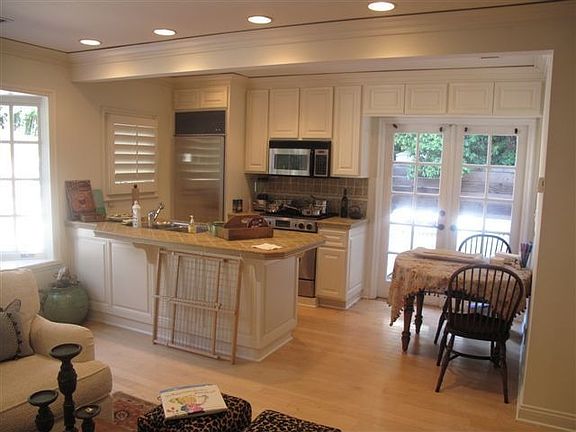 3rd image of 10266 Chrysanthemum Ln