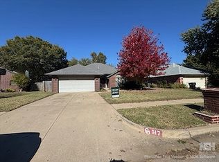 517 Goshawk Dr, Norman, OK 73072