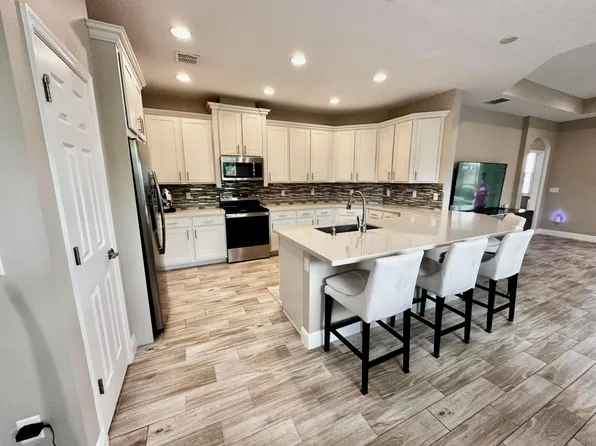 10947 SW Winding Lakes Circle, Port St Lucie, FL 34987