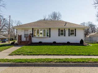3931 69th St, Urbandale, IA 50322