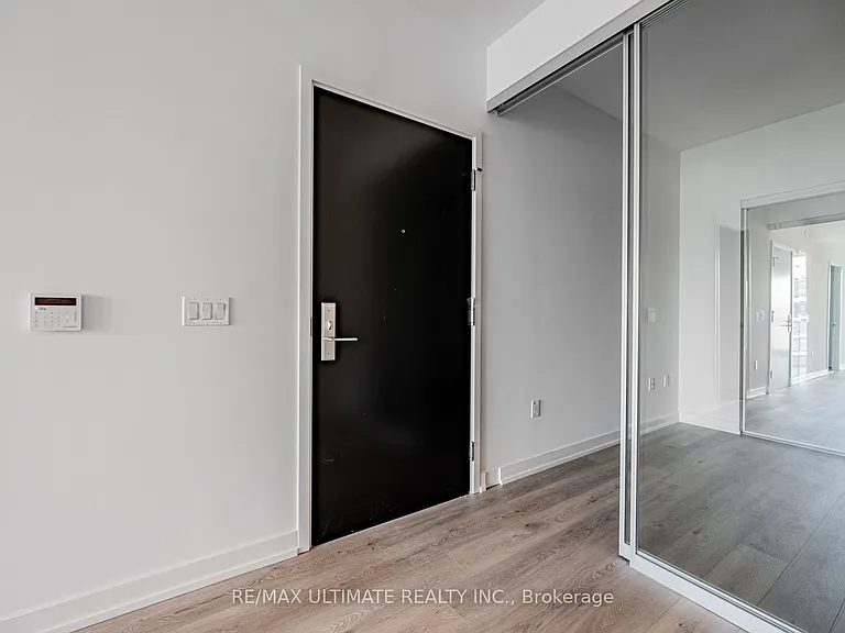 158 Front St E #1211 — Photo 22