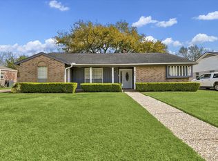 403 Blue Willow Dr, Houston, TX 77042