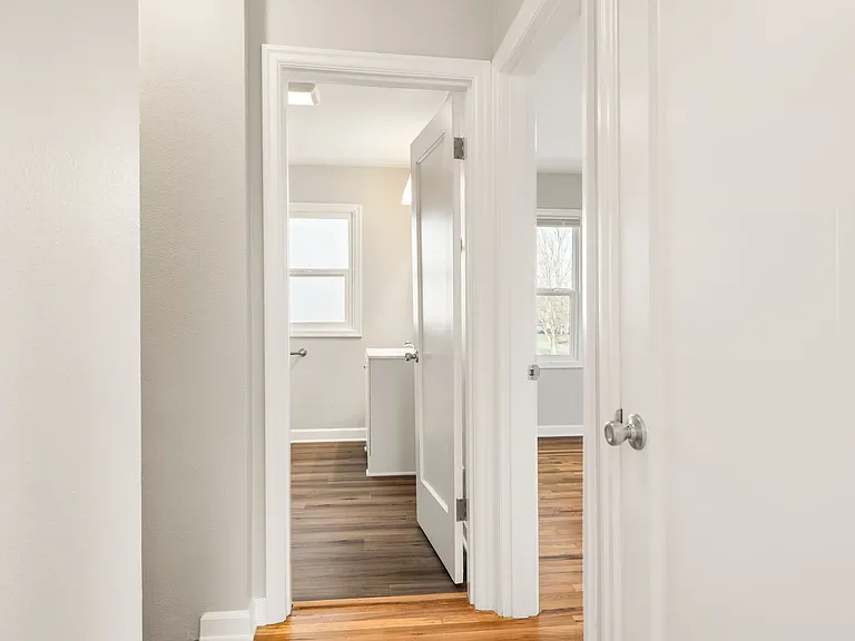 Parkside Apartments — Photo 28
