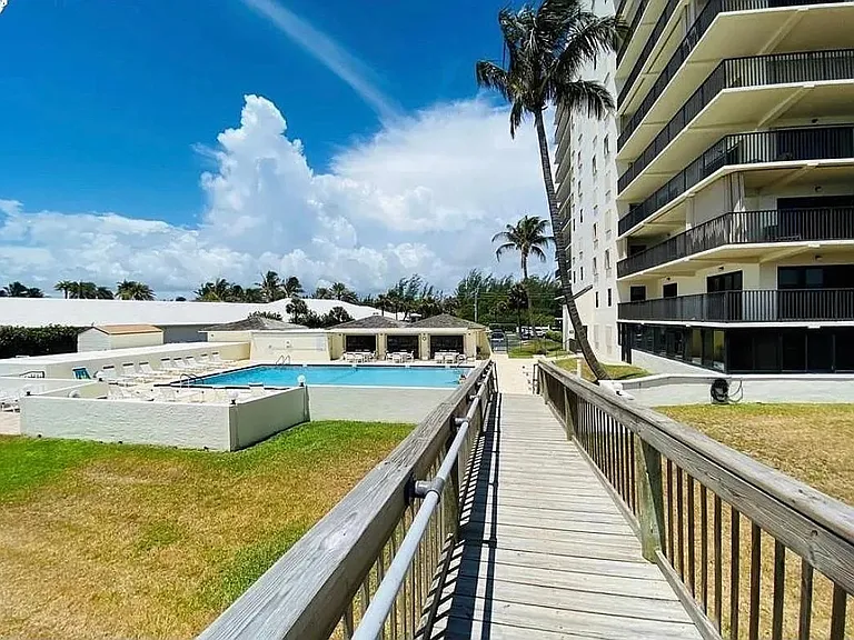 10044 S Ocean Dr #907 — Photo 19