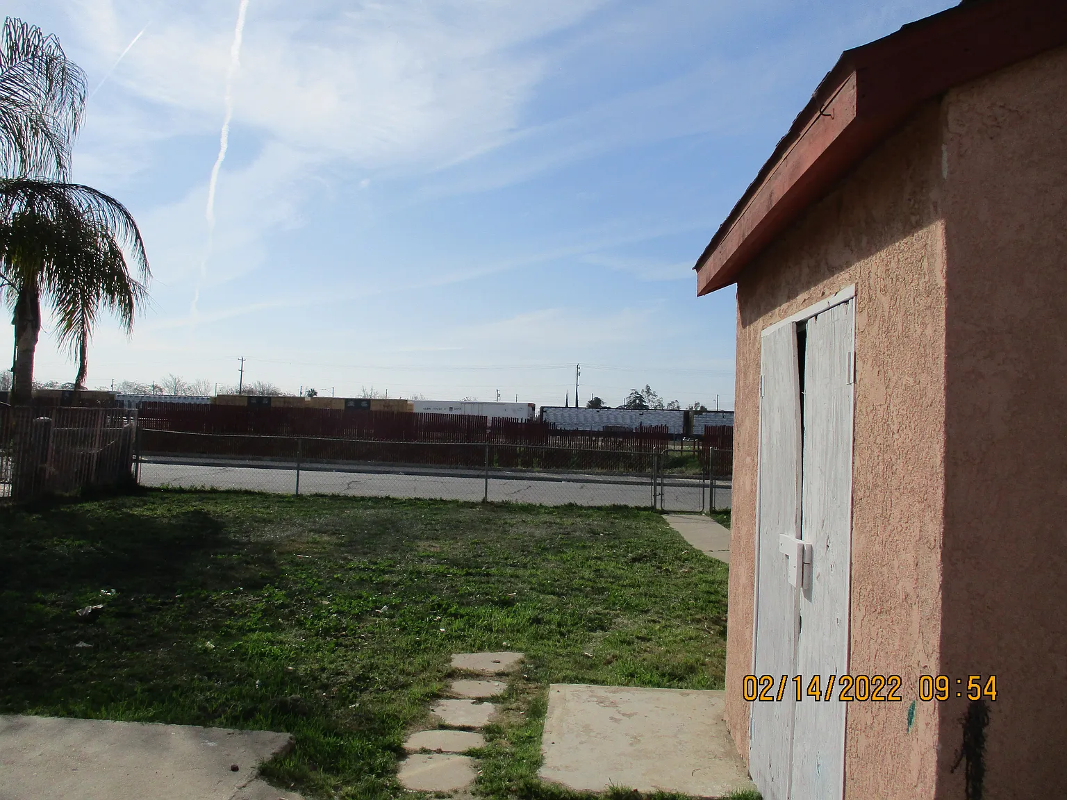 3 bed, 924 sqft, $1,700 — Photo 2