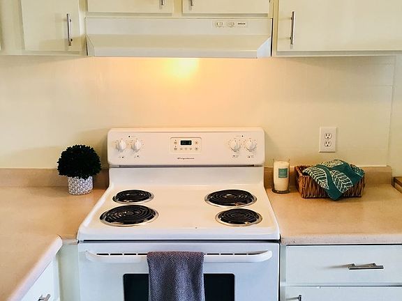 2nd image of 3635 S 900 E APT 47