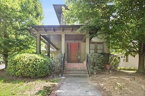 519 N Highland Ave NE Photo 1