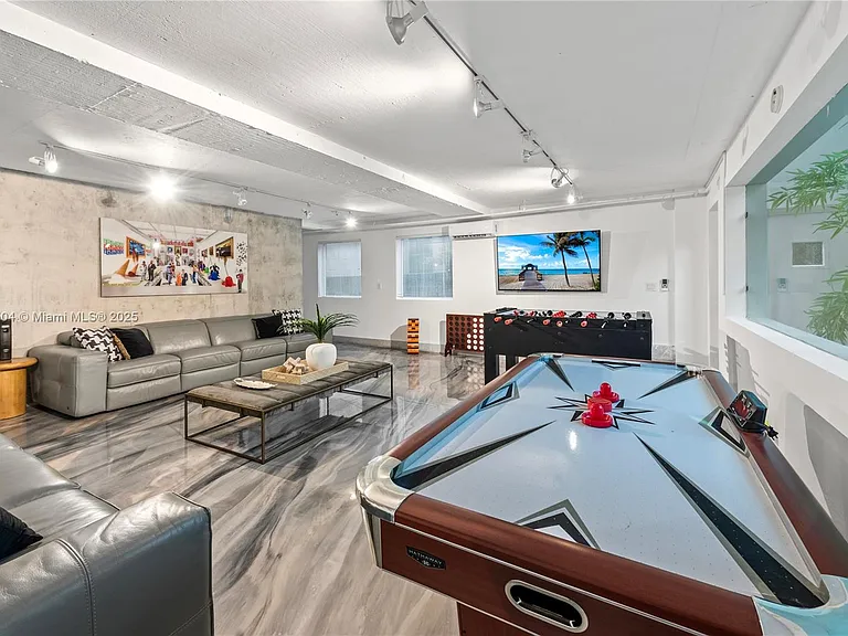1606 S Bayshore Dr — Photo 17