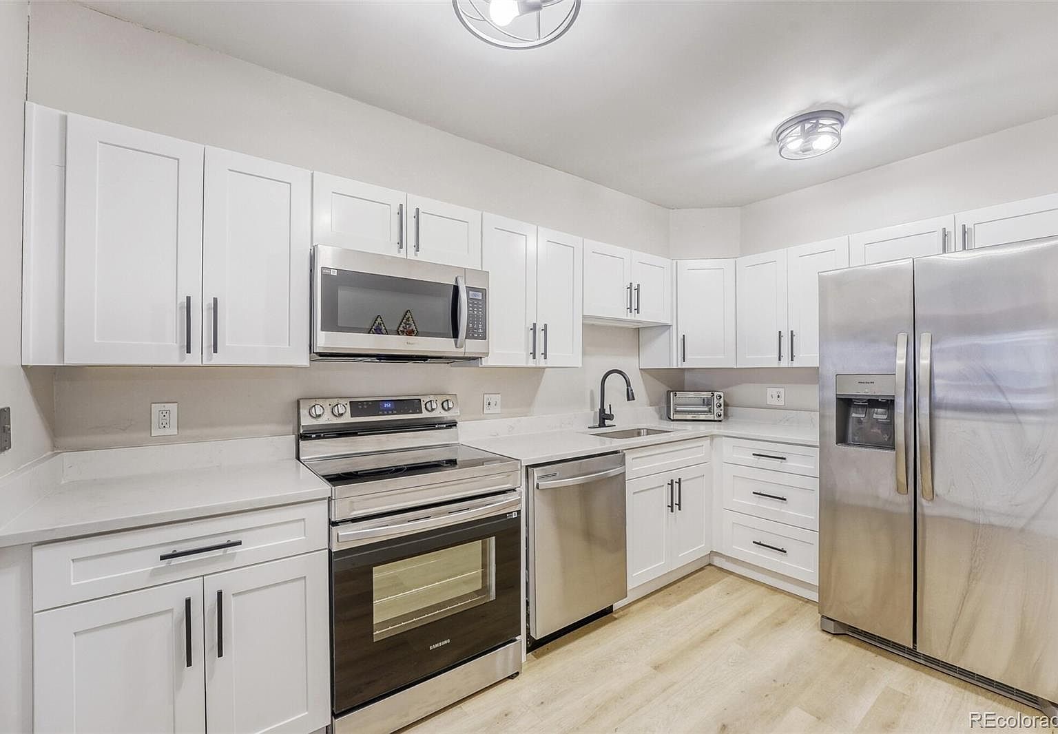 13618 E Bethany Place #203