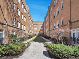 2537 Prairie Ave APT 2E, Evanston, IL