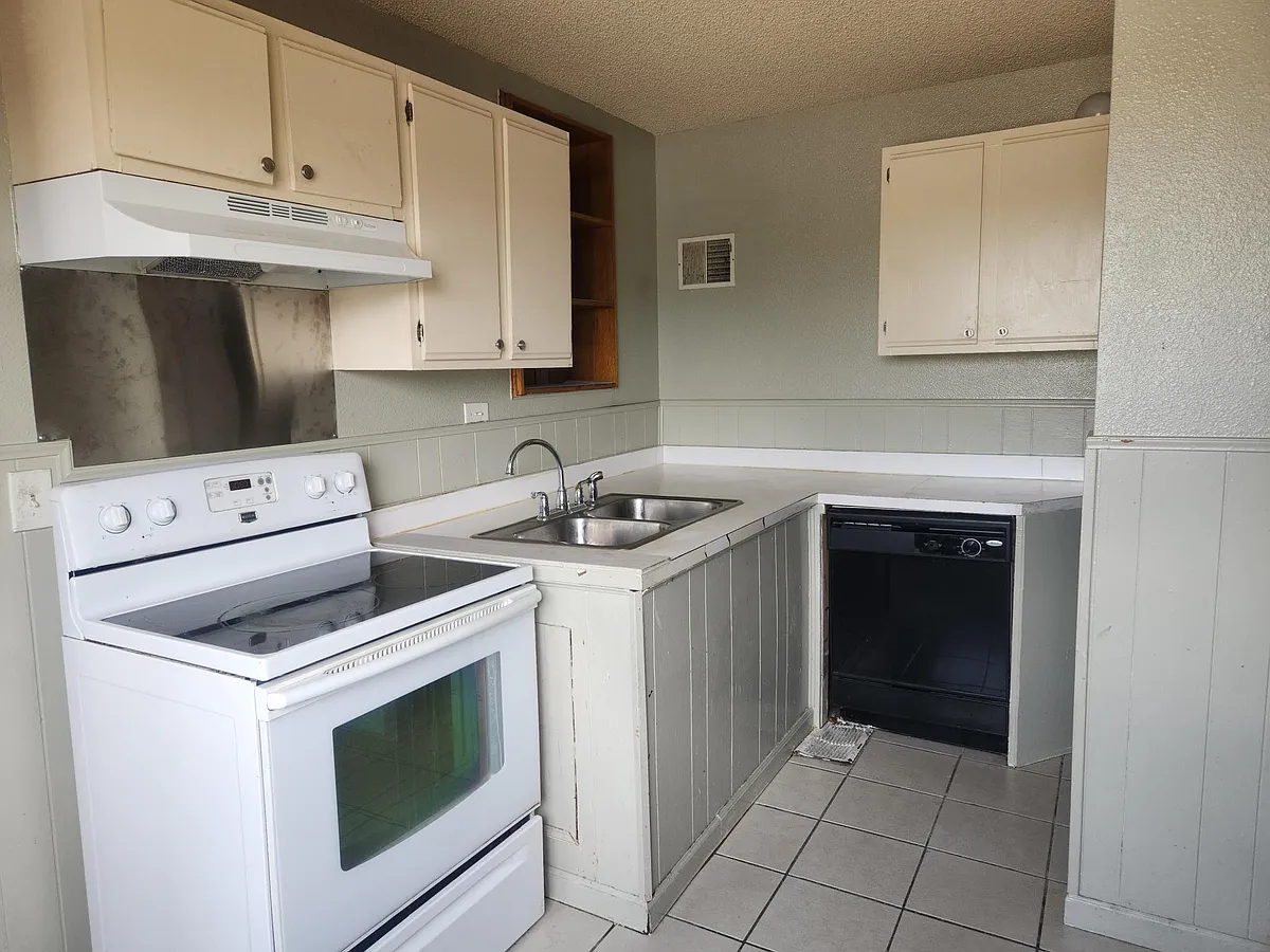 Building Photo - 1649 Florence St #B