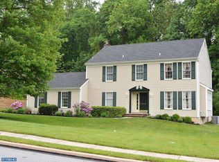 242 Spring Run Ln, Downingtown, PA 19335